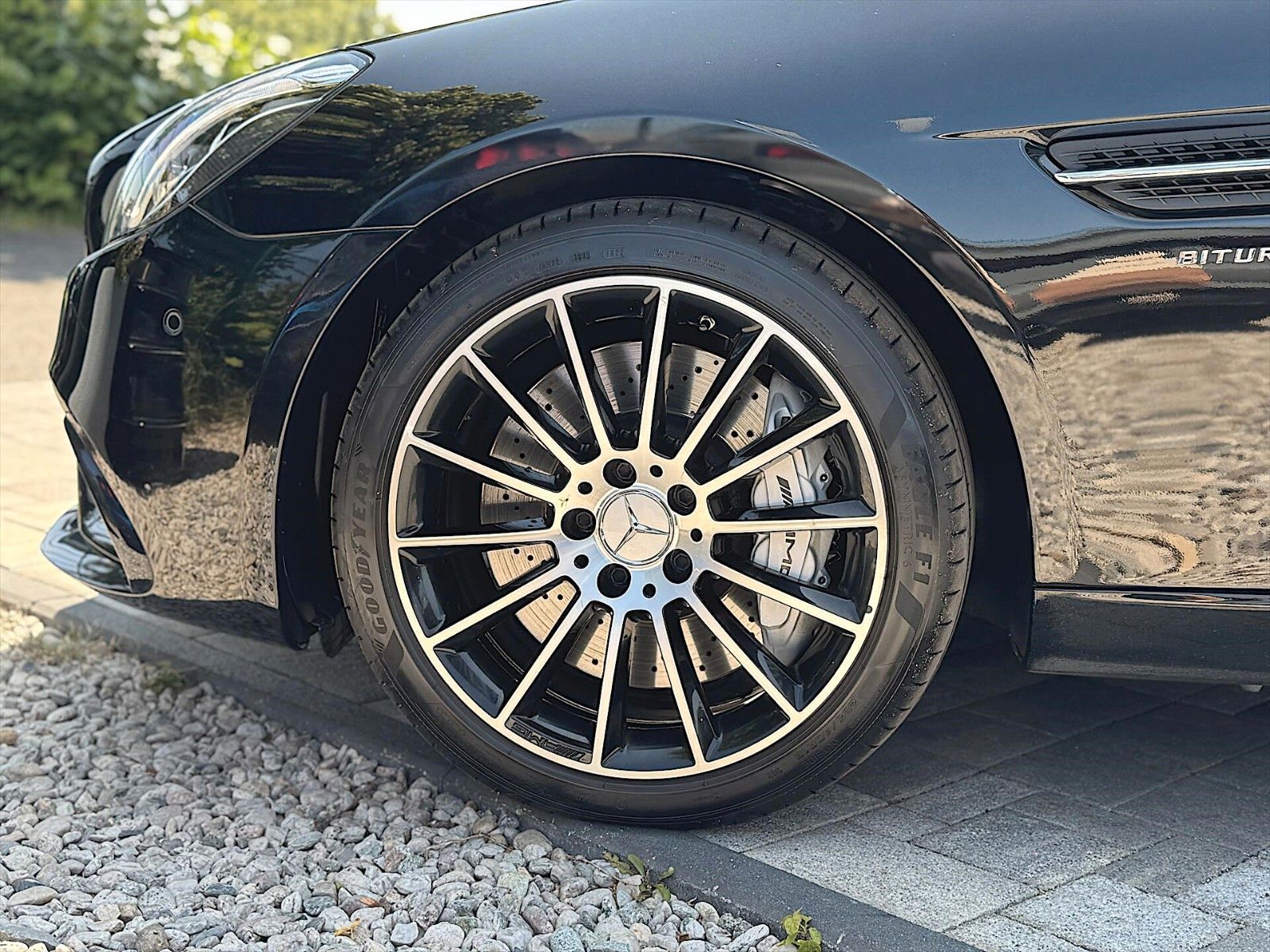 Fahrzeugabbildung Mercedes-Benz SLC 43 AMG Designo Night *LED*Kamera*Panorama*