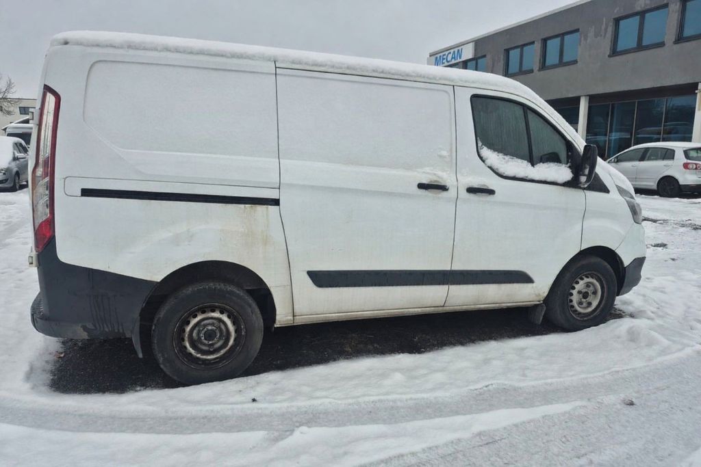 Image of Ford Transit Custom