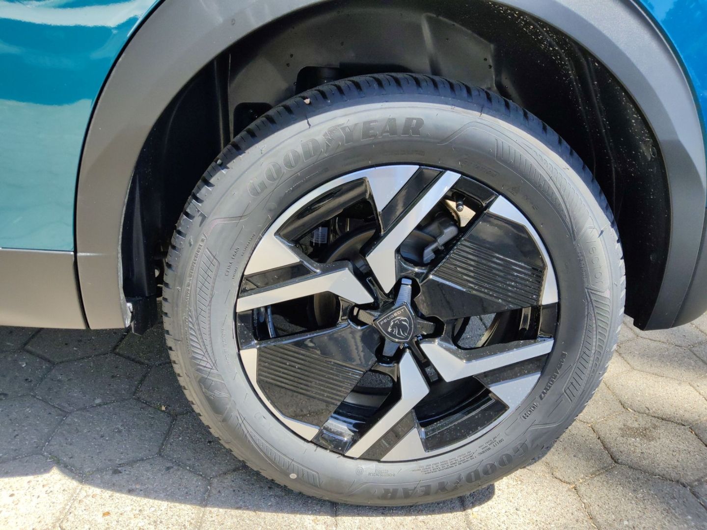 Peugeot 2008 - Bild 24