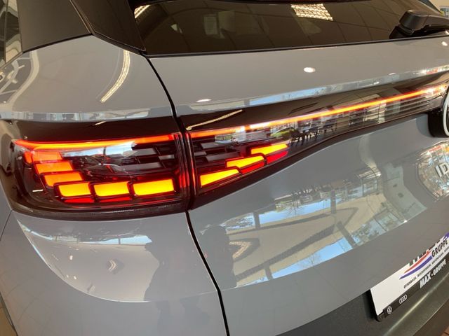 ID.4 PRO PERFORMANCE IQ.LIGHT+KAM+PANO+AUGM.HUD+