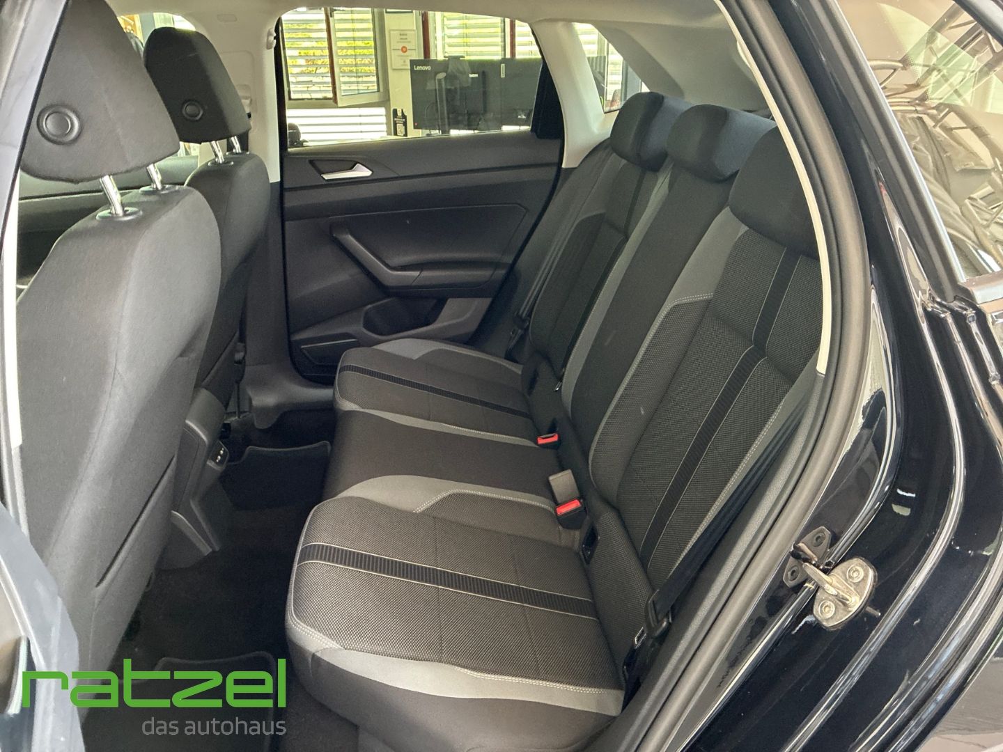 Fahrzeugabbildung Volkswagen Polo Style 1.0 TSI DSG ACC RFK LMF IQ Light Matr