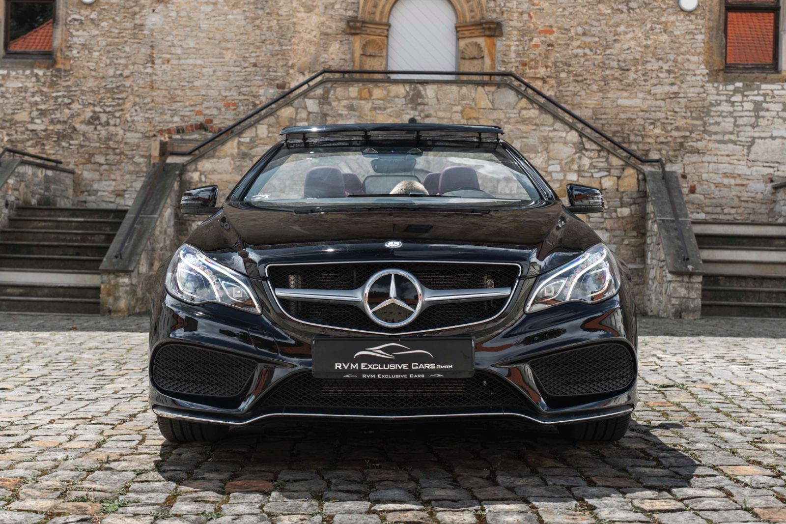 Fahrzeugabbildung Mercedes-Benz E 550 Cabriolet AMG-LINE ACC H&K LED KAM TOTW