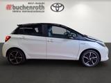 Toyota Yaris Style Hybrid +WKR + NAVI - Toyota Yaris Gebrauchtwagen in Stuttgart