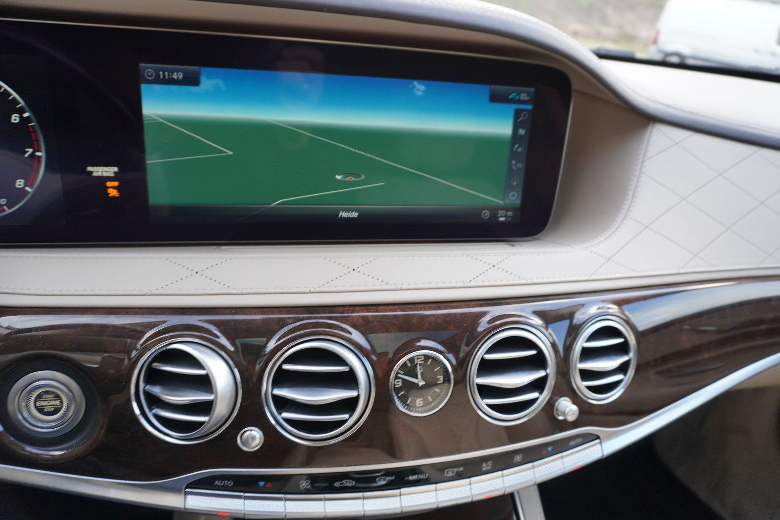 Fahrzeugabbildung Mercedes-Benz S 560 4Matic L