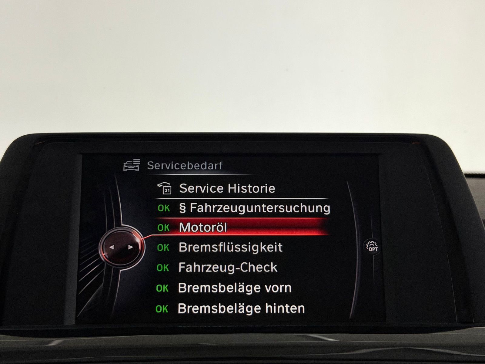 Fahrzeugabbildung BMW 320 d Lim. SPORT LINE/XENON/KAMERA/PDC/KLIMA