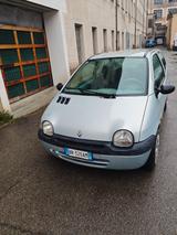 Renault Twingo 1.2i 16V cat Initiale - Renault Twingo Initiale mit Benzin-Antrieb