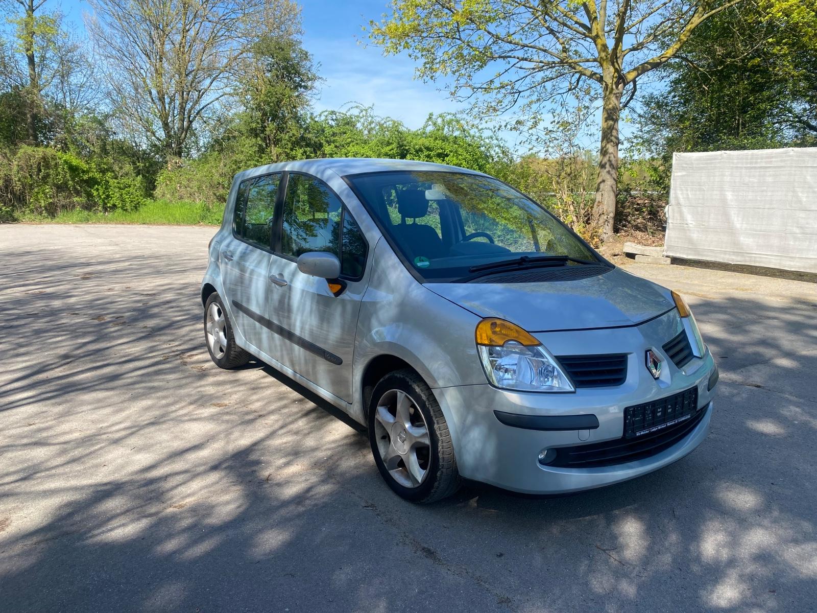 Renault Modus Dynamique/ 1. Hand Garagenfahrzeug