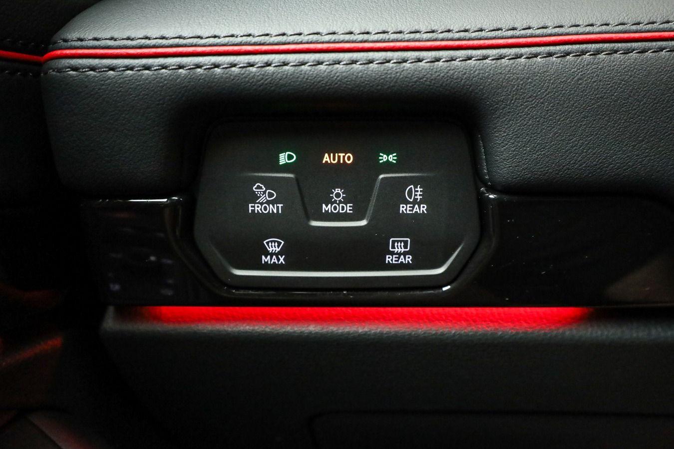 Volkswagen ID.7 GTX 4M*WÄRMEPUMPE*IQ.LIGHT*AHK*KAMERA*PDC*N