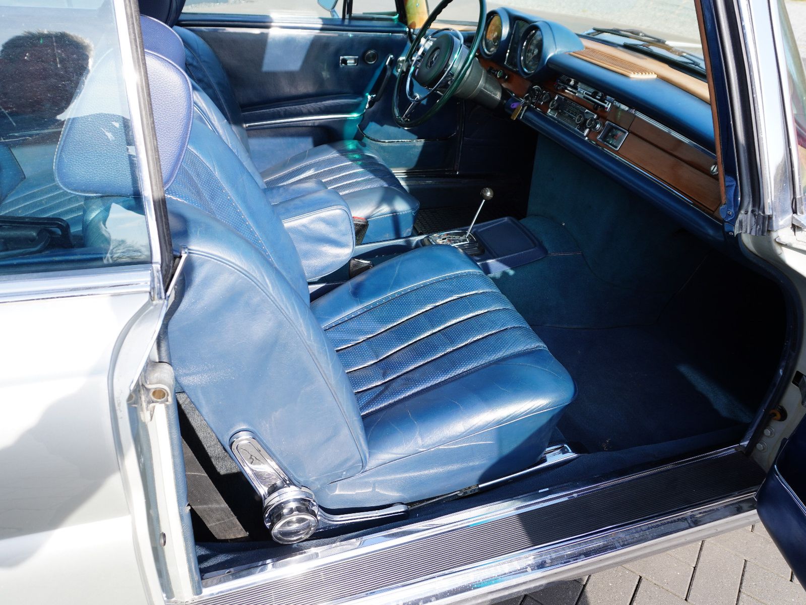 Fahrzeugabbildung Mercedes-Benz 280 SE 3,5 Coupe  W 111