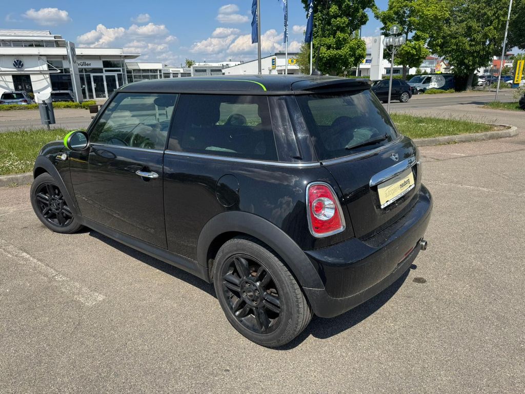 MINI COOPER 8