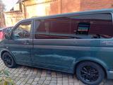 Volkswagen T5 California Beach Top Zustand Camper VHB - graue Volkswagen T5 California