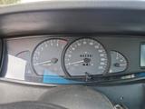 Opel Omega b  Erstzulassung  02.04.2002 - Opel Omega mit Benzin-Antrieb: Kombi, 2.0