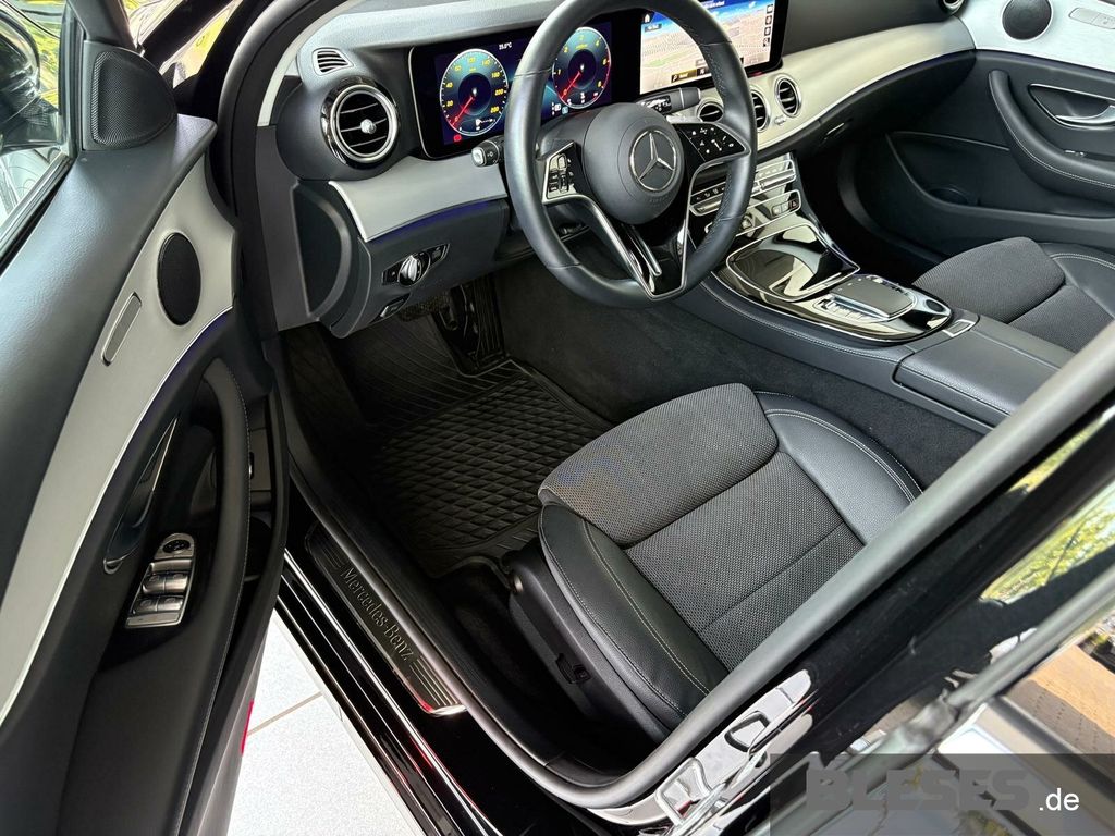 MERCEDES-BENZ E 220 – Bild 13