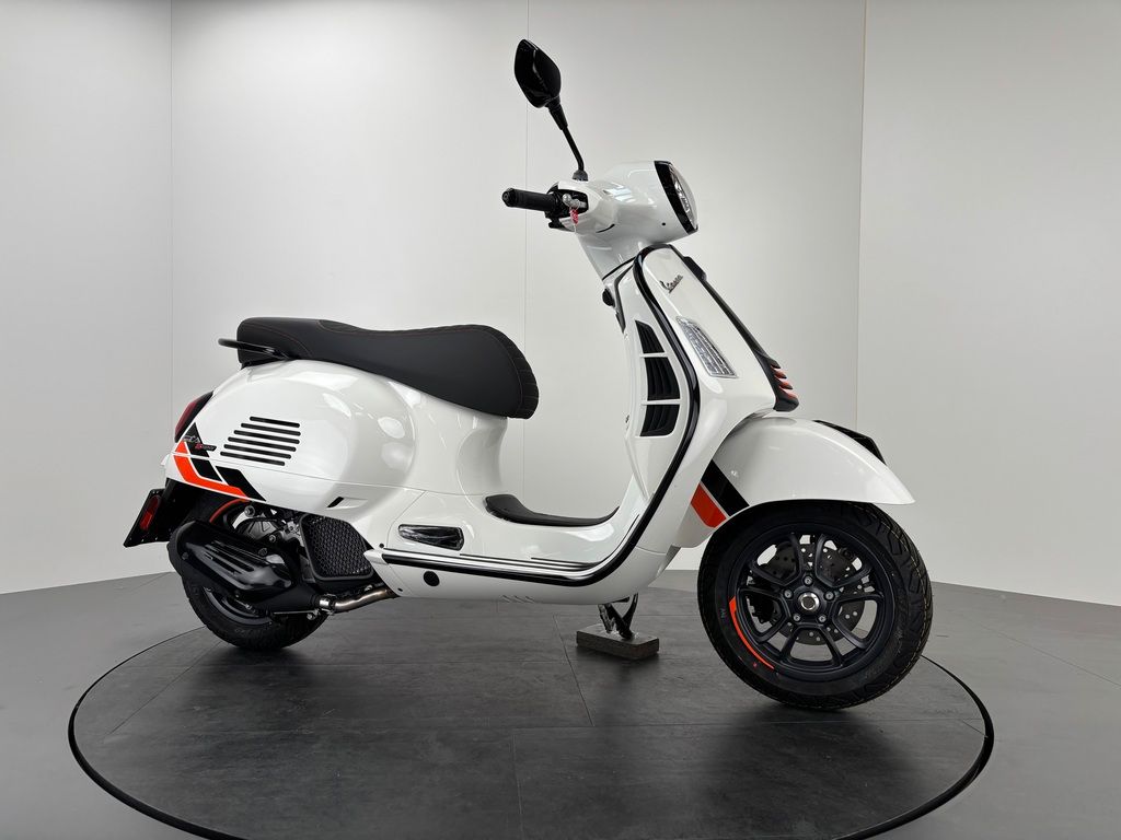 Fahrzeugabbildung Vespa GTS 125 SuperSport E5+ *NEUFAHRZEUG*