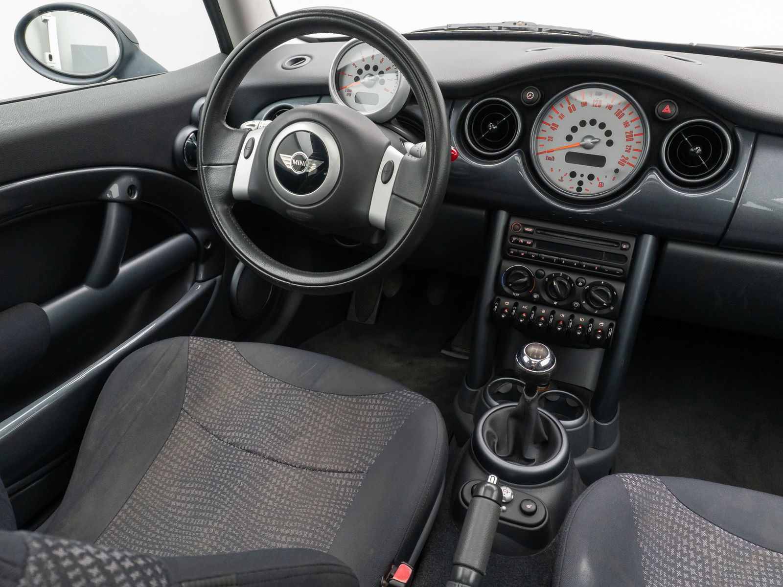 Fahrzeugabbildung MINI ONE One Xenon GSD Sport LM