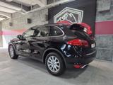 Porsche Cayenne Diesel *PORSCHE SCHECKHEFT*PANO*PDLS* - Porsche Cayenne mit Diesel-Antrieb