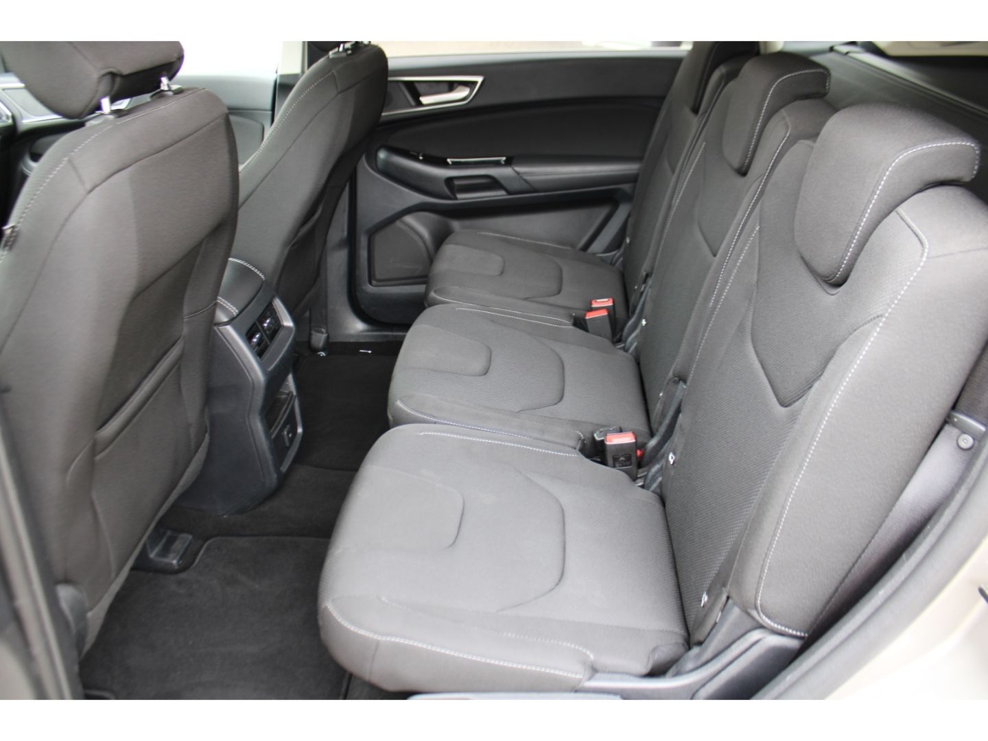 FORD S-Max Titanium 2.0 TDCi LED TWA GRA Winter-P. DA - Image 8