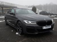 BMW 550i xDrive FACEL. AHK HUD LASER LED ACC W-LAN