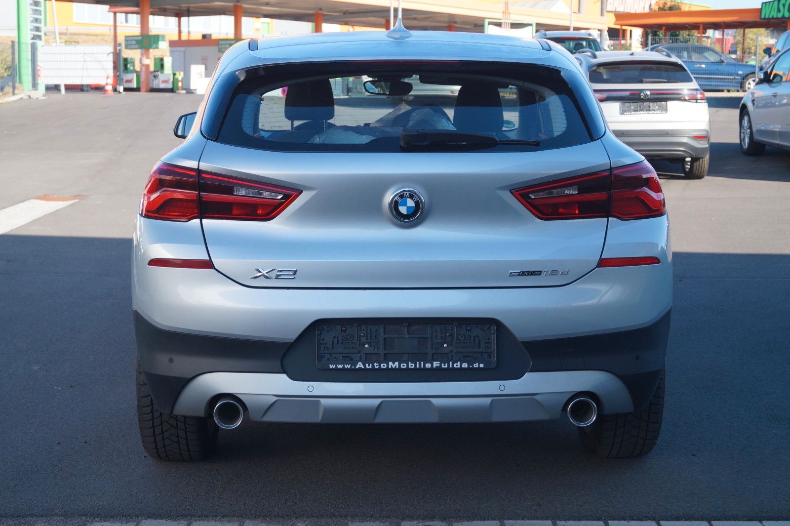 Fahrzeugabbildung BMW X2 sDrive 18 d Advantage