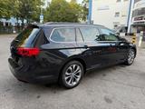 Volkswagen Passat Business 4Motion MATRIX-STANDH.-1-HAND - VW Passat Variant Gebrauchtwagen in München