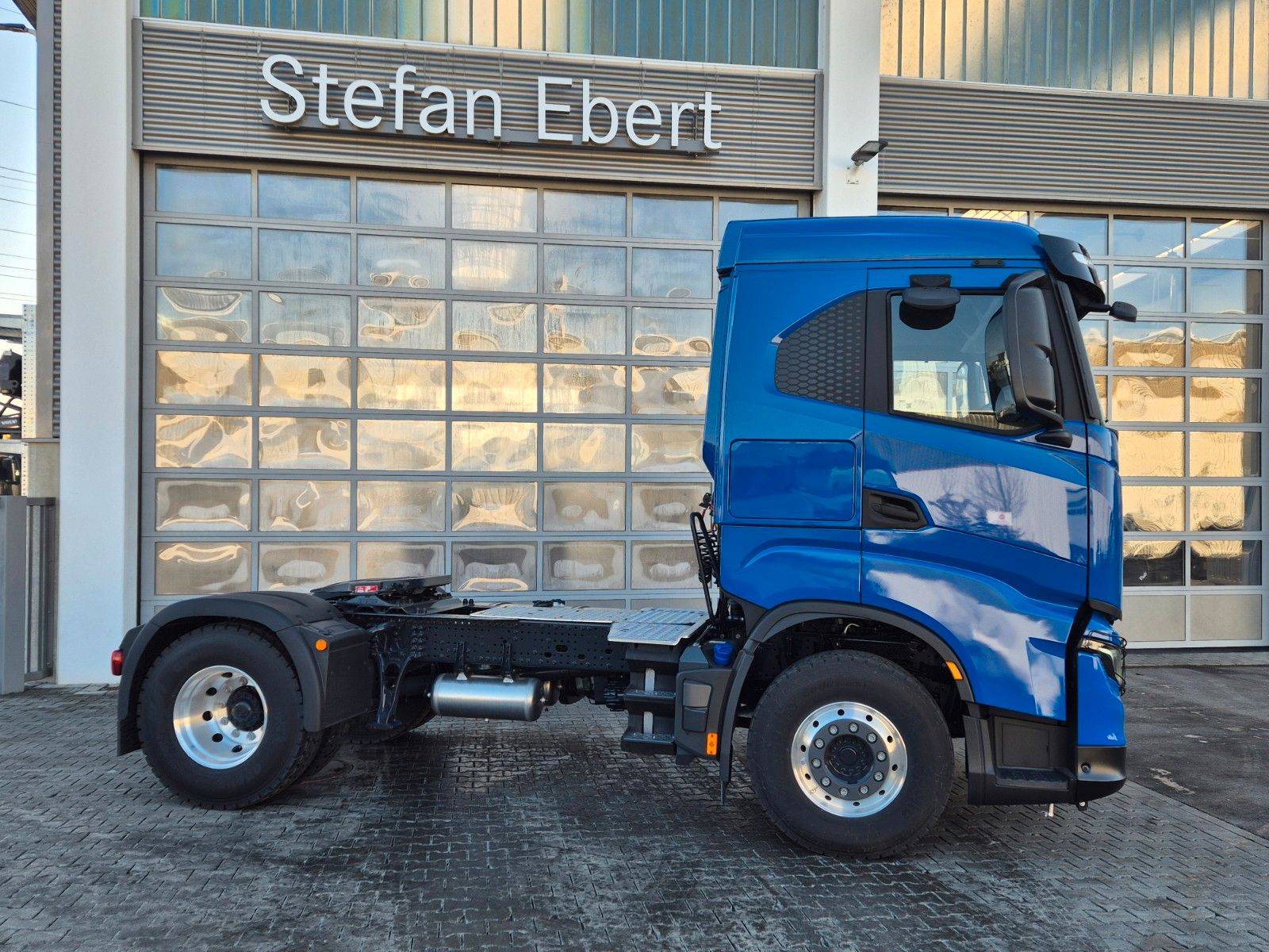 Fahrzeugabbildung Iveco AS440X50T/P ON+ X-Way, Intarder, Alu-Felgen