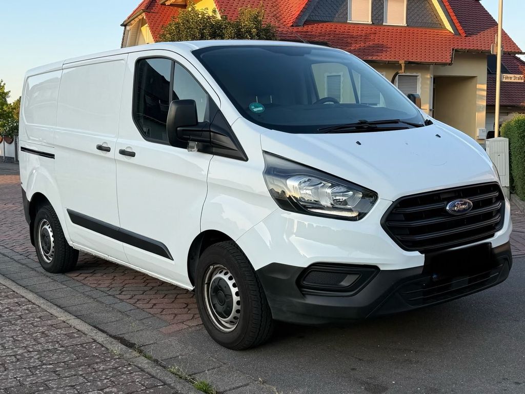 Image of Ford Transit Custom