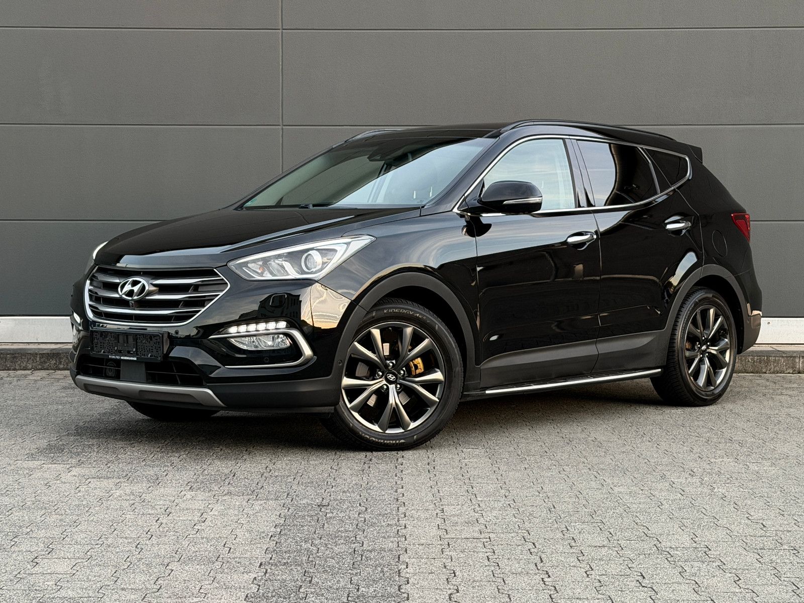 Hyundai SANTA FE Santa Fe 25 Jahre Luxus Edition Pano 360° 4WD