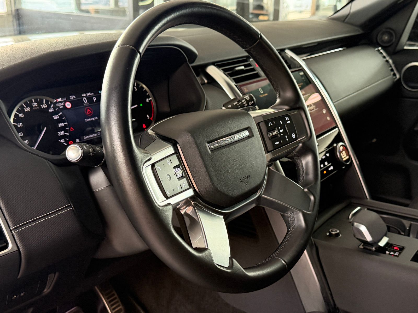 Fahrzeugabbildung Land Rover Discovery 5 R-Dynamic /PANO/MERIDIAN/360°KAM/MEM