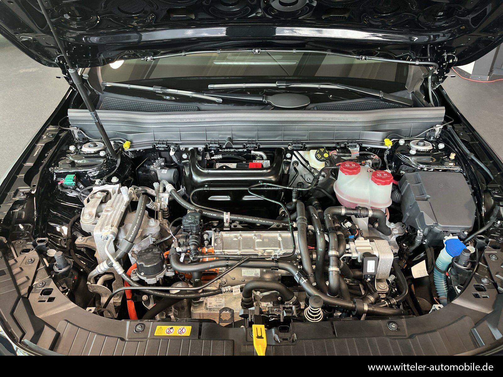 Mercedes-Benz EQB 300 4M Electric Art AHK/LHZG/RFK/DISTRONIC foto 18