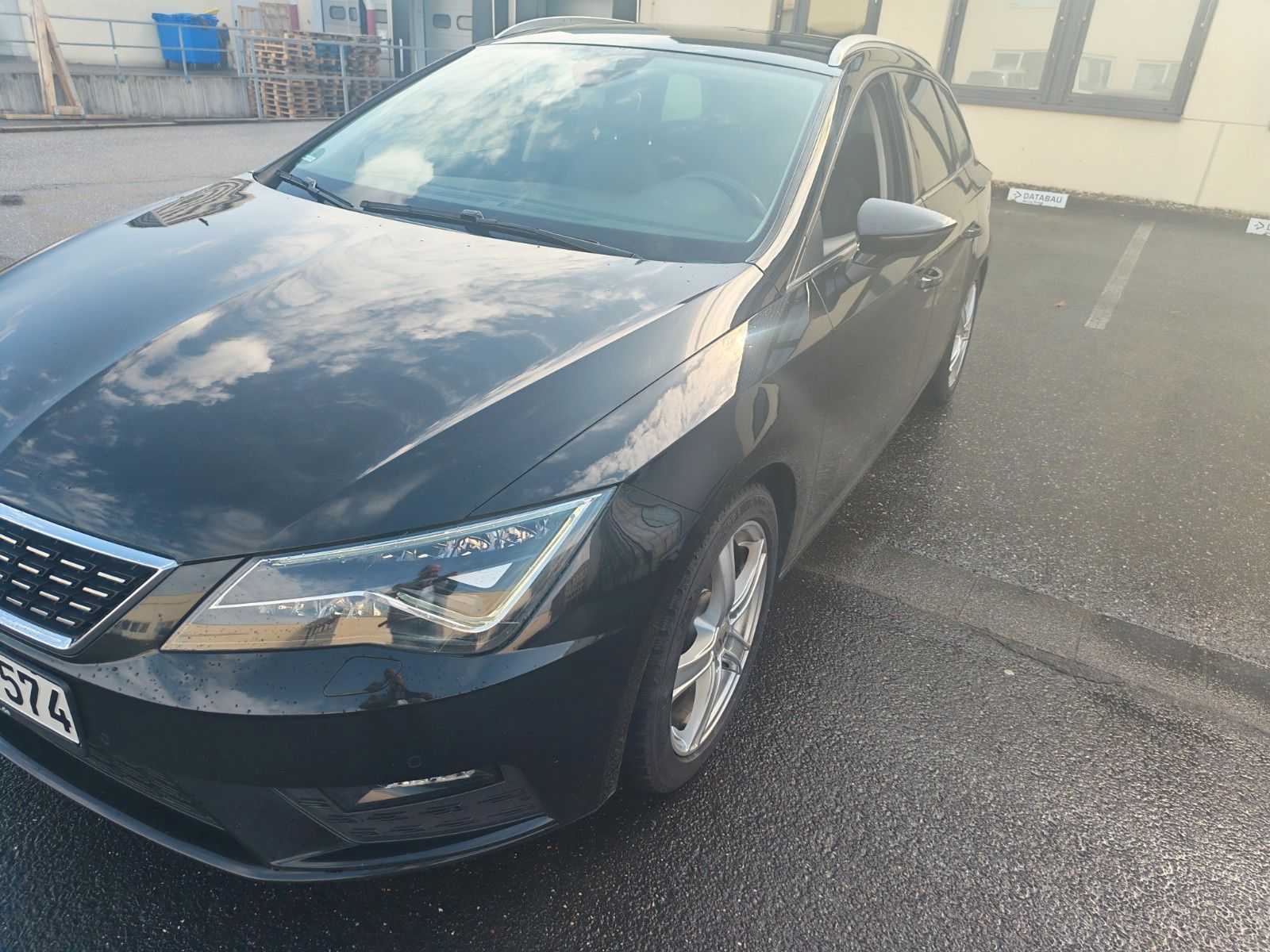 SEAT Leon ST 2.0 TSI 140kW Xcellence DSG Xcellence