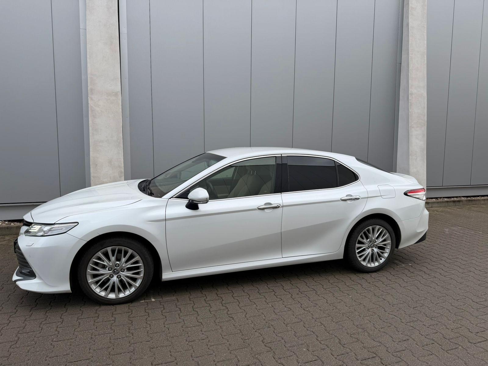 Toyota Camry Executive