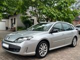 Renault Laguna III 2.0 dCi  140 PS  4Control - Renault Laguna: 4control