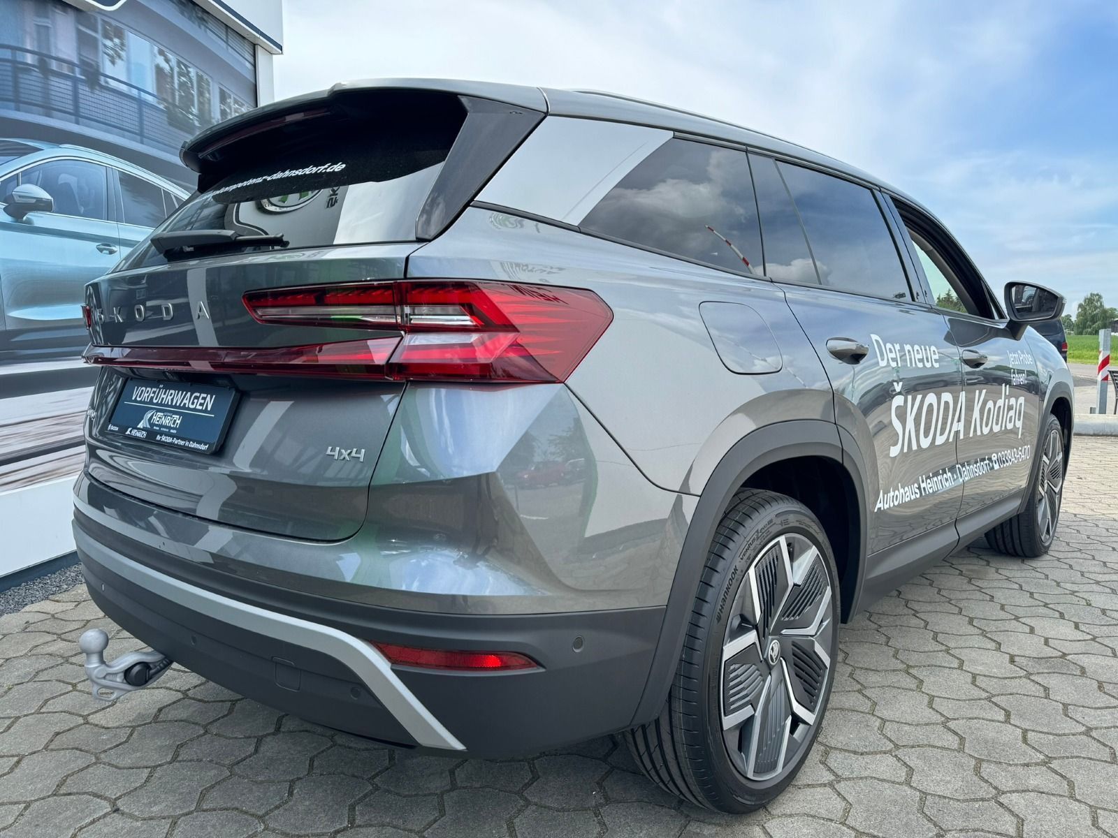 Fahrzeugabbildung SKODA Kodiaq 4x4 TDI DSG*StHz*360°Cam*AHK*Head-Up*Cant