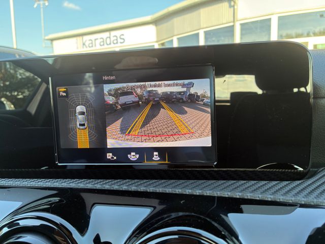 Fahrzeugabbildung Mercedes-Benz A 180 Limousine >NAV/LED/KAM/PDC/SHZ<