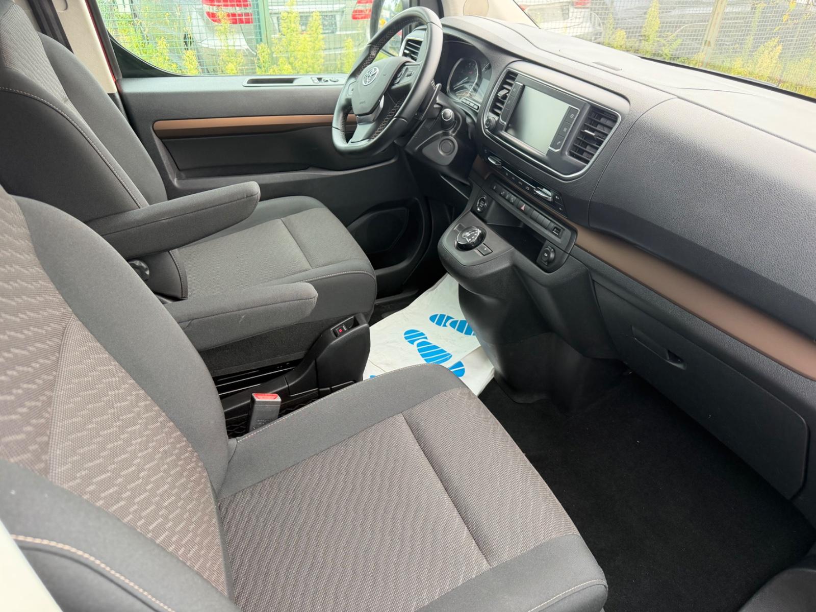 Toyota Proace Verso L2 Team Deutschland*8 Sitze*LANG