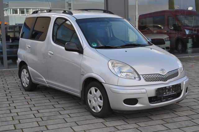 Toyota Yaris Verso 1.3 Sol * AUTOMATIC - TÜV 11-2026 *