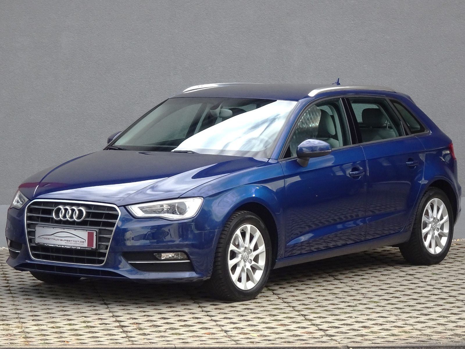 AUDI A3 Sportback 1,4 TFSI/Xenon/Navi/SitzHZG/PDC/LMF