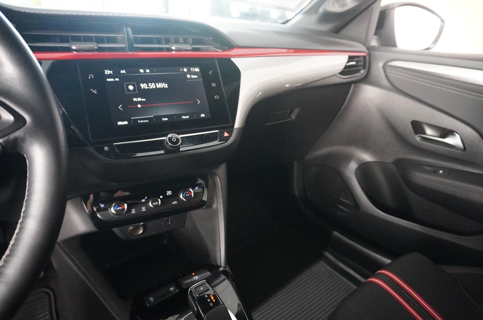 Fahrzeugabbildung Opel Corsa F 1.2T GS-LINE NAVI/LED/KAMERA/SHZ/DAB+