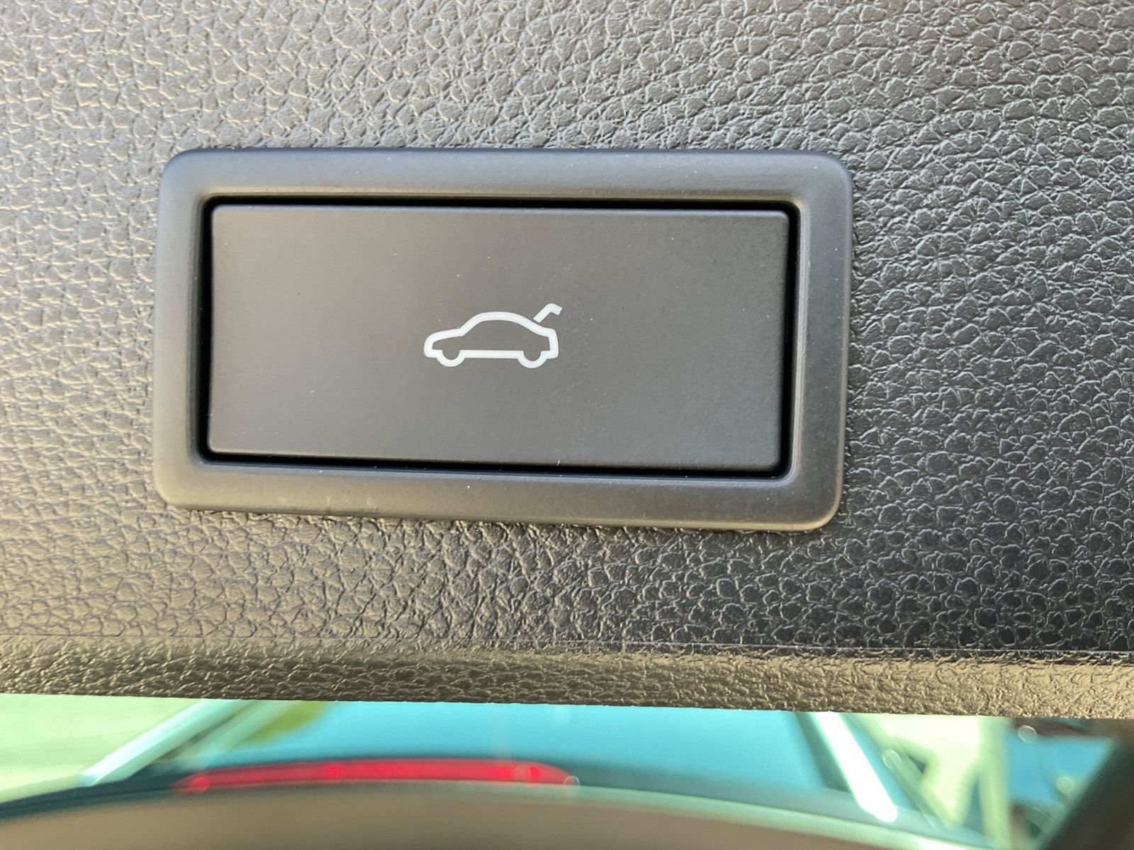 Fahrzeugabbildung SEAT Ateca 1.5 TSI Xperience DSG,LED,Kamera,Navi,GJR