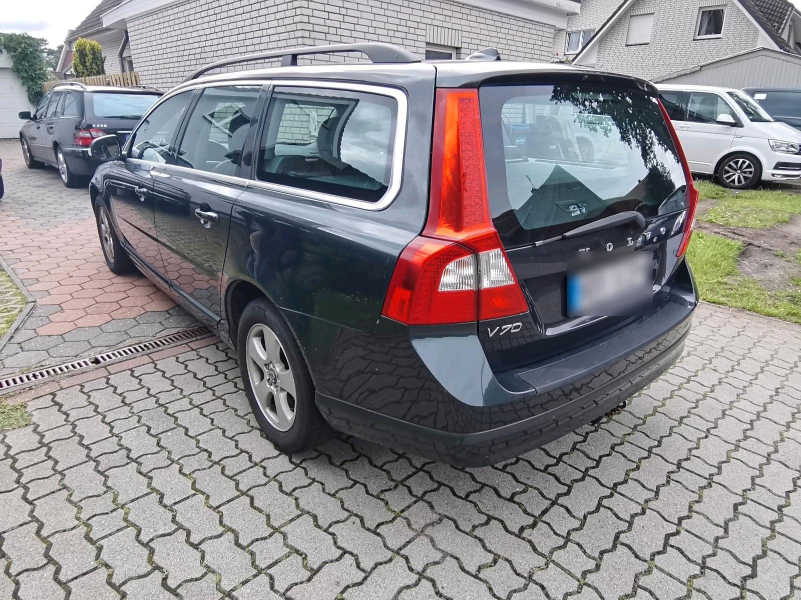 Volvo V70 2010 — engine 136 HP (100kW)