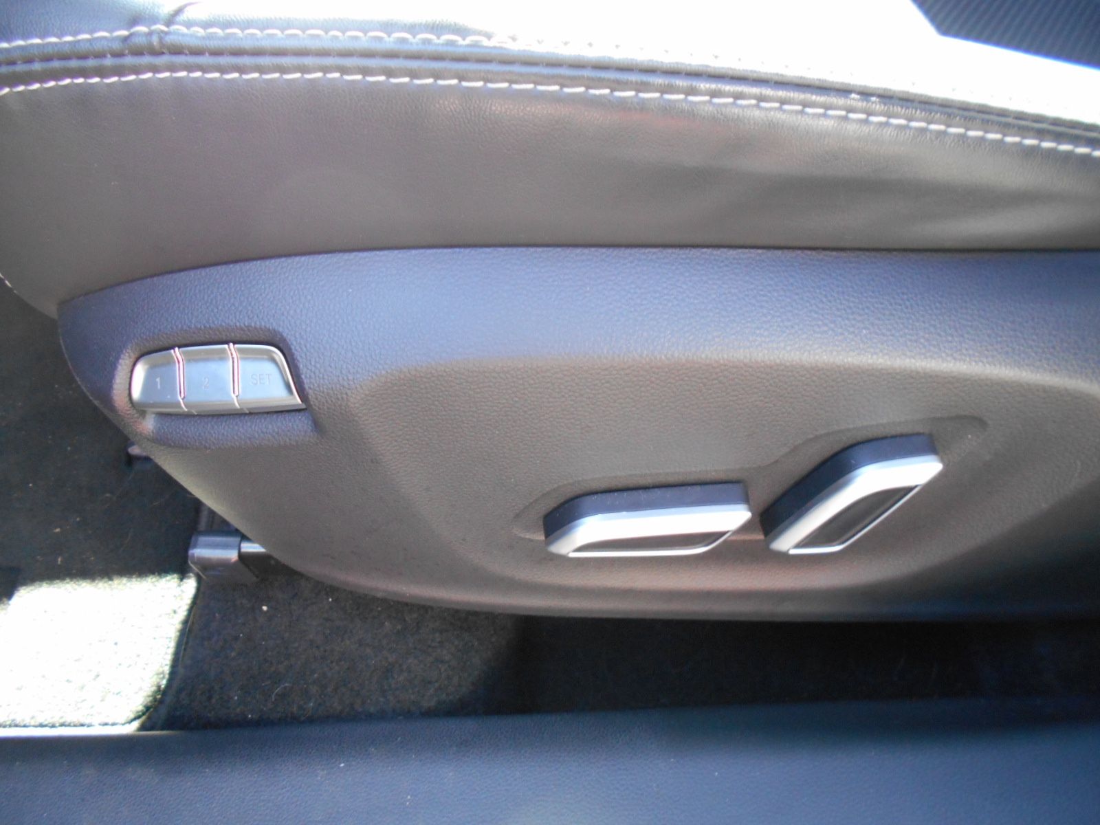 Fahrzeugabbildung MG Marvel R Luxury