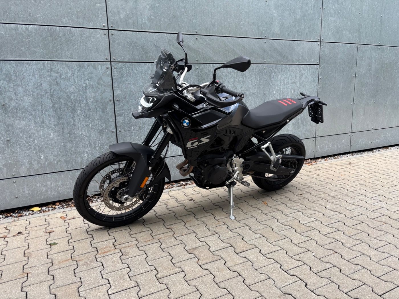 Fahrzeugabbildung BMW F 900 GS Dynamik-Paket