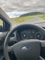 Ford Focus 1.6 Ghia Ghia - Ford Focus aus 2006: Ghia