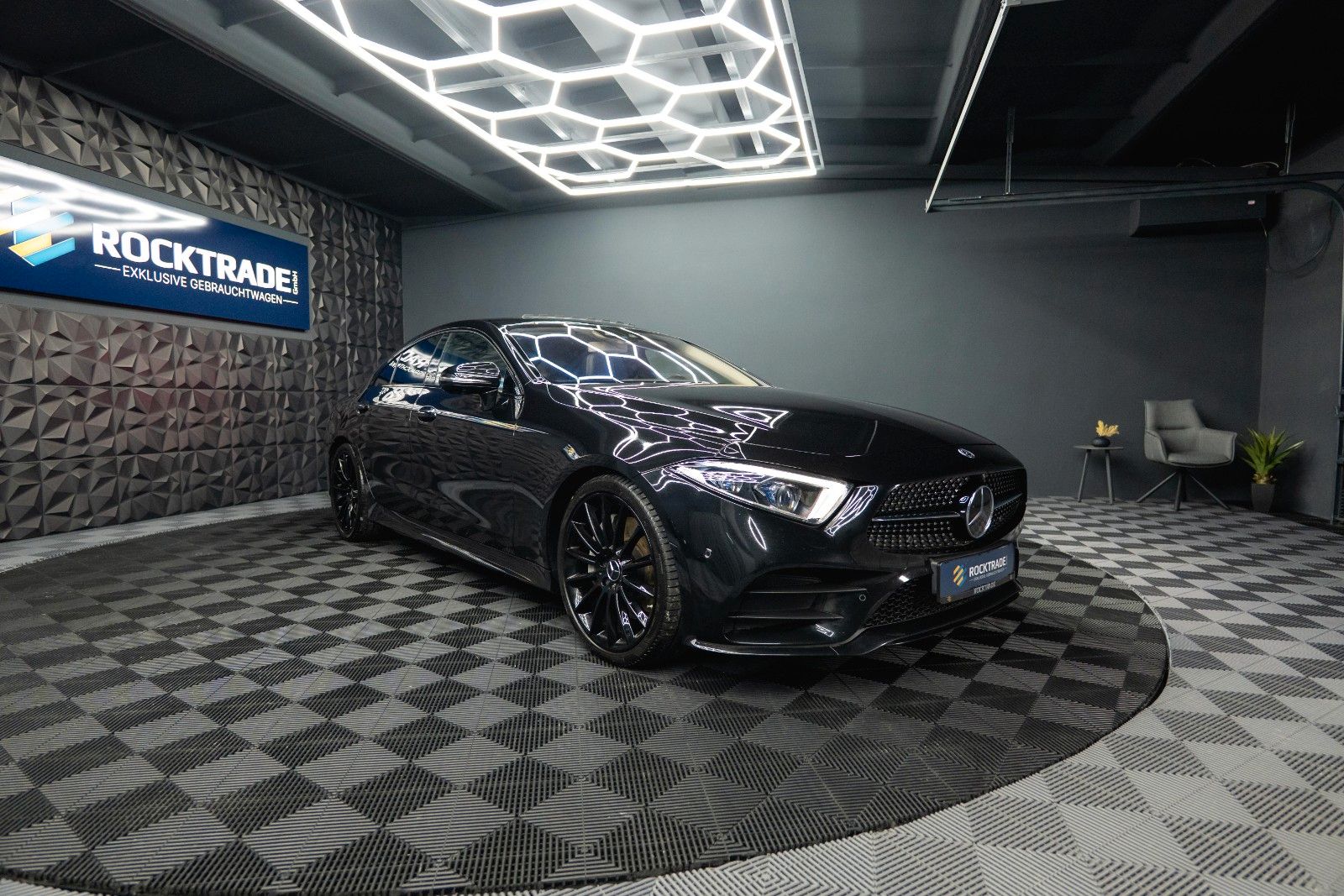 Fahrzeugabbildung Mercedes-Benz CLS 400d 4Matic AMG Night-Paket *Burmester*ACC*