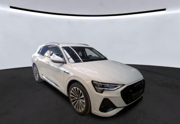 Fahrzeugabbildung Audi e-tron 50 quattro S line