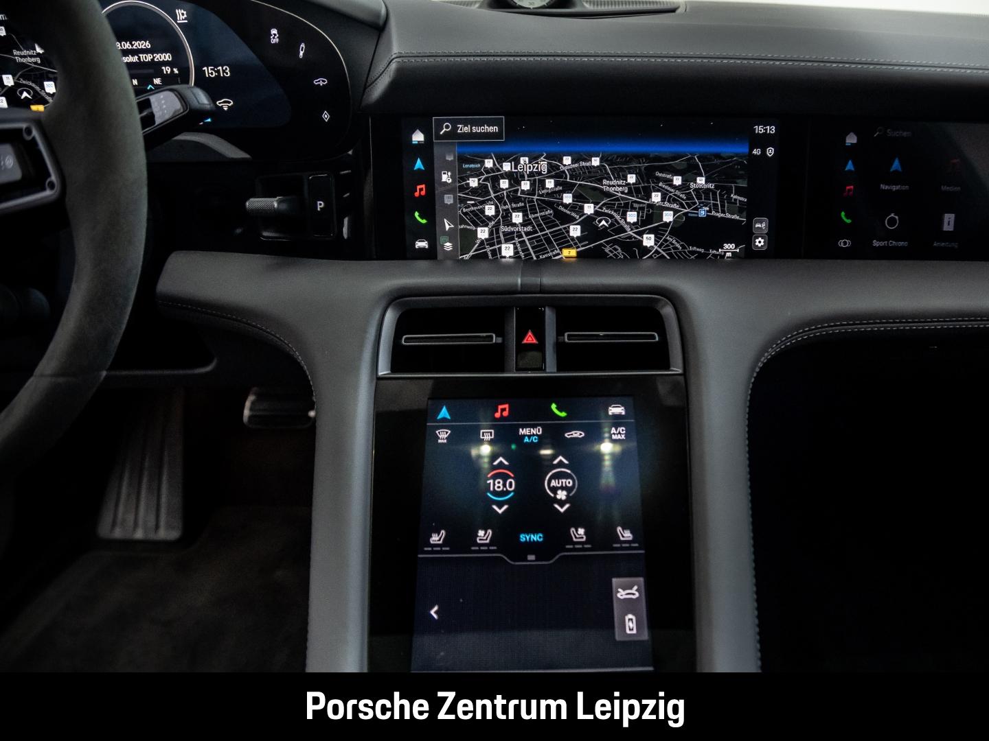 Porsche Taycan Turbo Burmester ActiveRide Nachtsicht
