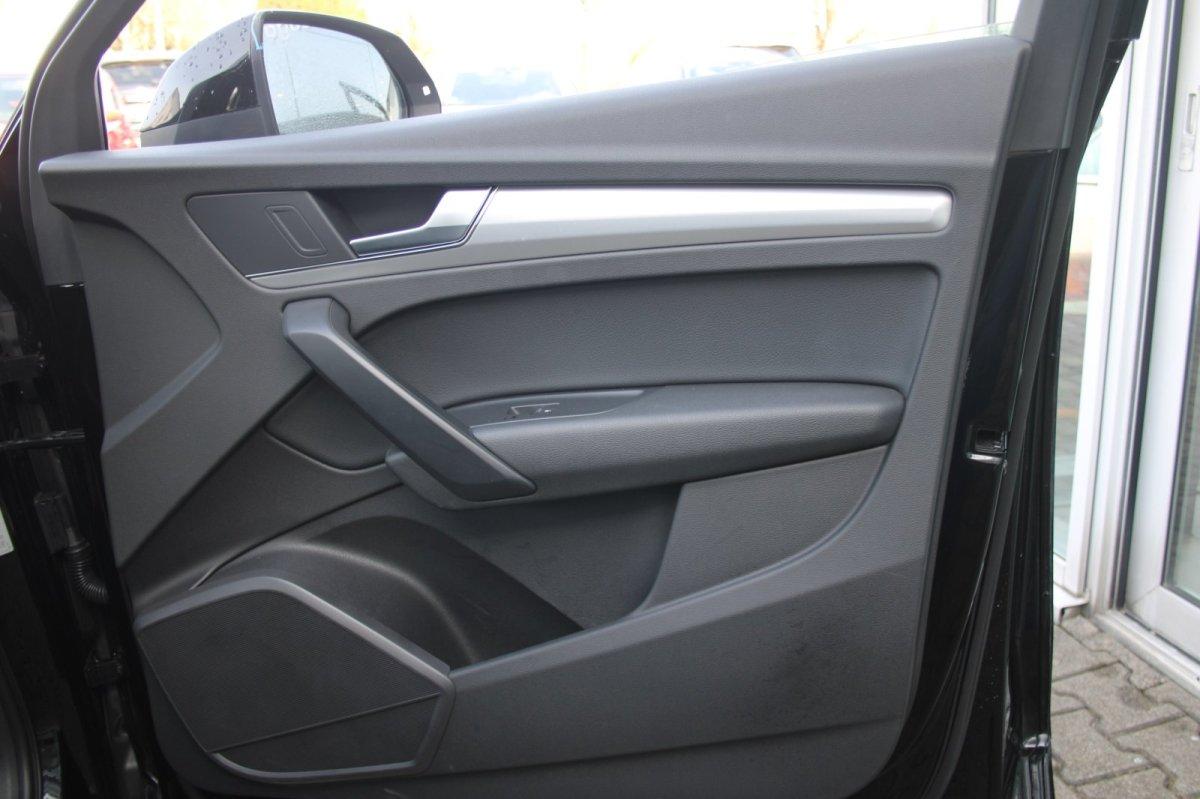 Audi Q5 2.0 TDI sport quattro S-line AHK Navi PDC Tem
