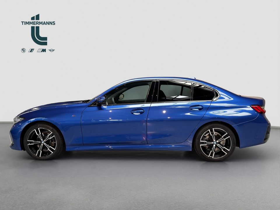 BMW 320i Automatik M-Sport Head Up Navi Glasdach foto 2