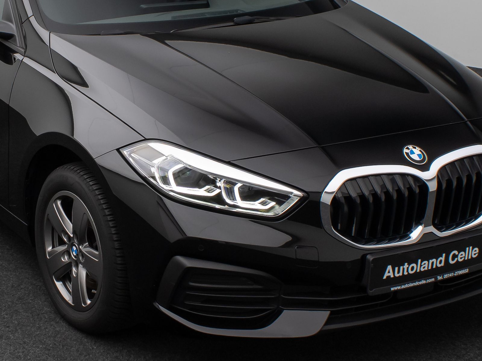 Fahrzeugabbildung BMW 118i PDC CockPitPro Alarm Geschwindigkeitsreg