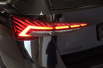Skoda Octavia Combi 1.5 TSI Sportline Matrix AHK Navi